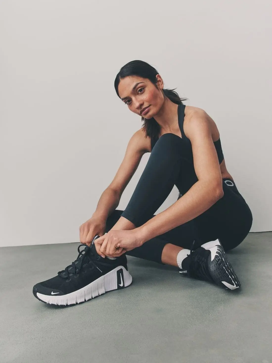 gym-shoes-kenya-training-shoes-whitelight-store